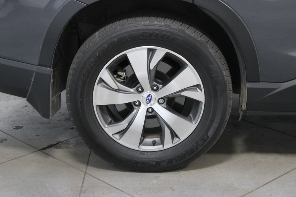 Used 2020 Subaru Ascent Premium w/ Convenience Package image 12