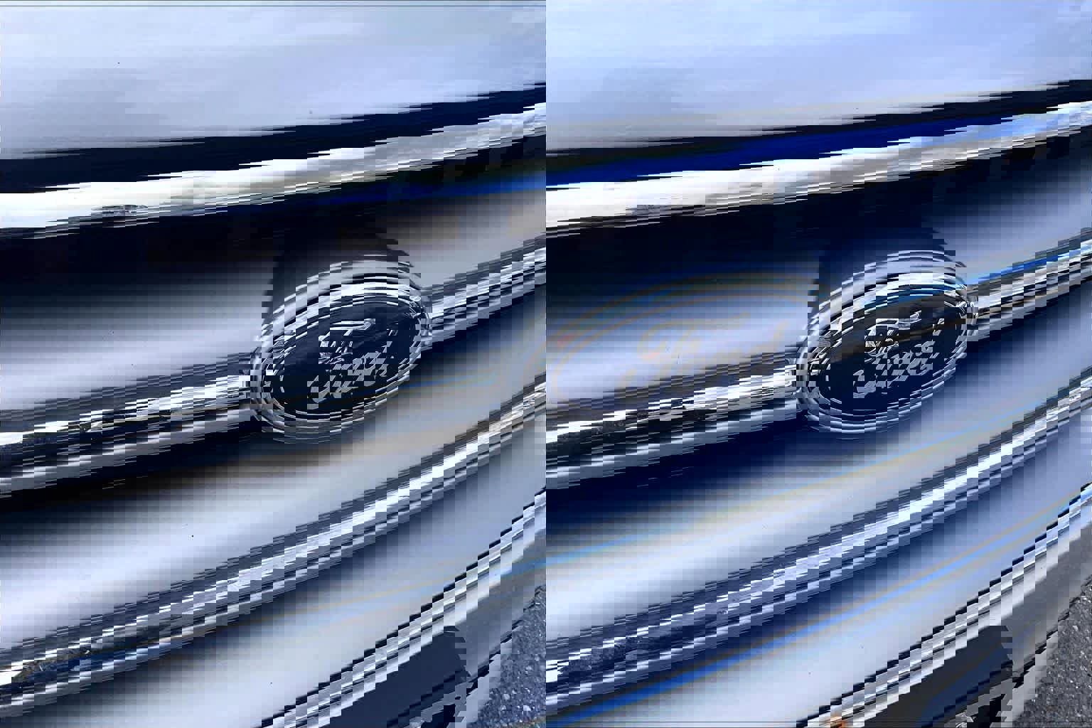 Used 2017 Ford Escape SE w/ SE Cold Weather Package image 29