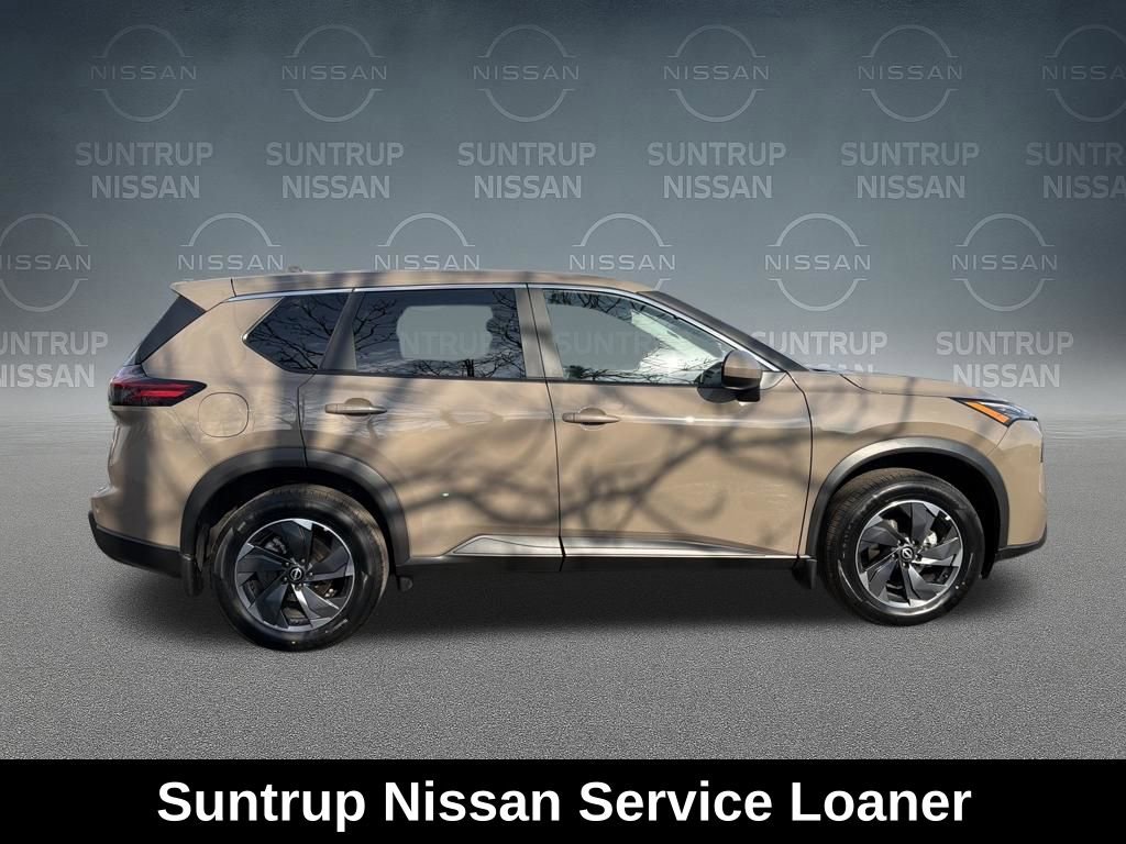 Used 2025 Nissan Rogue SV image 7