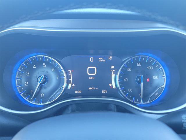 Certified 2023 Chrysler Pacifica Touring-L image 41
