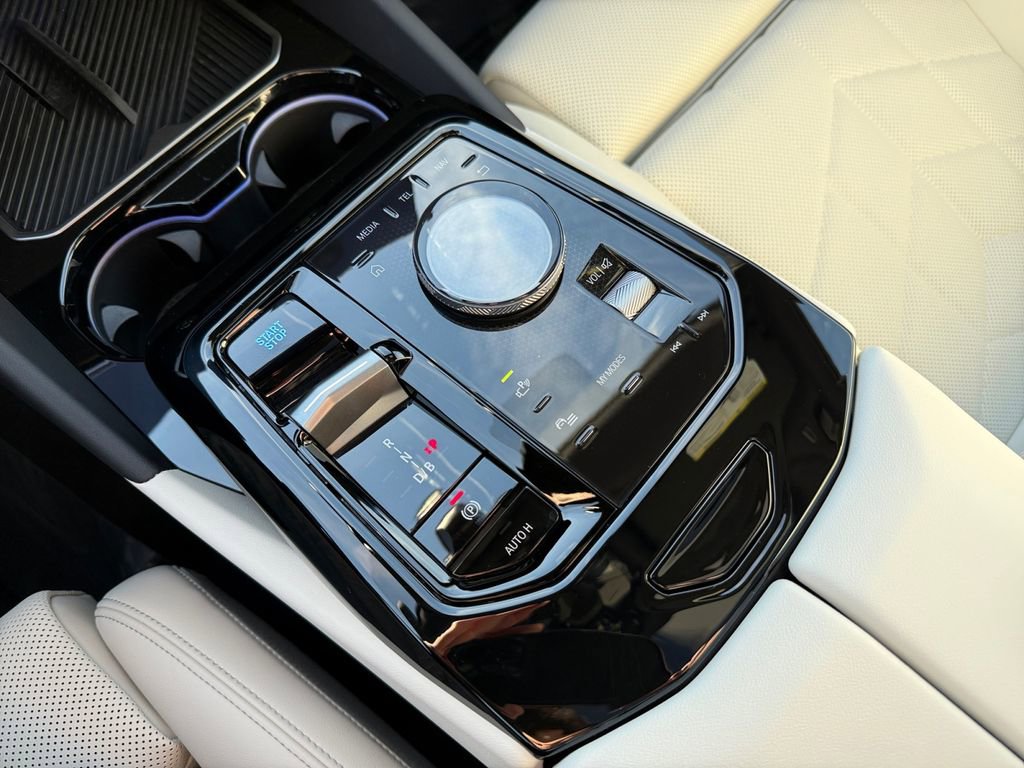 Certified 2026 BMW i5 eDrive40 image 26