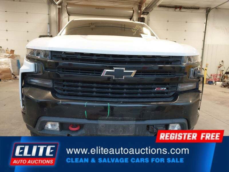 Used 2019 Chevrolet Silverado 1500 LT Trail Boss AWD/4WD image 24