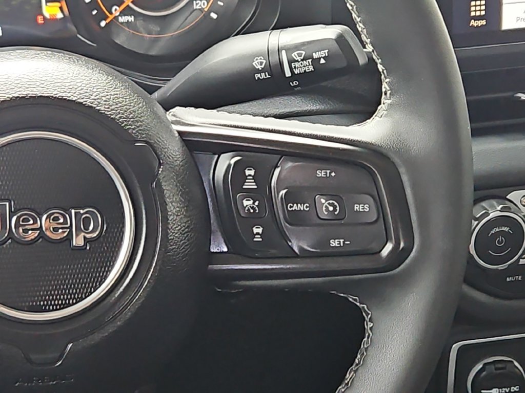 Used 2025 Jeep Gladiator Rubicon w/ Convenience Group AWD/4WD image 18