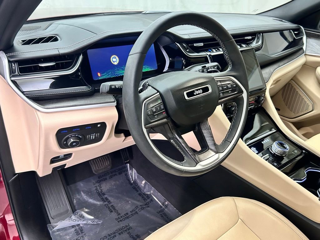 Used 2022 Jeep Grand Cherokee Limited 4xe image 15