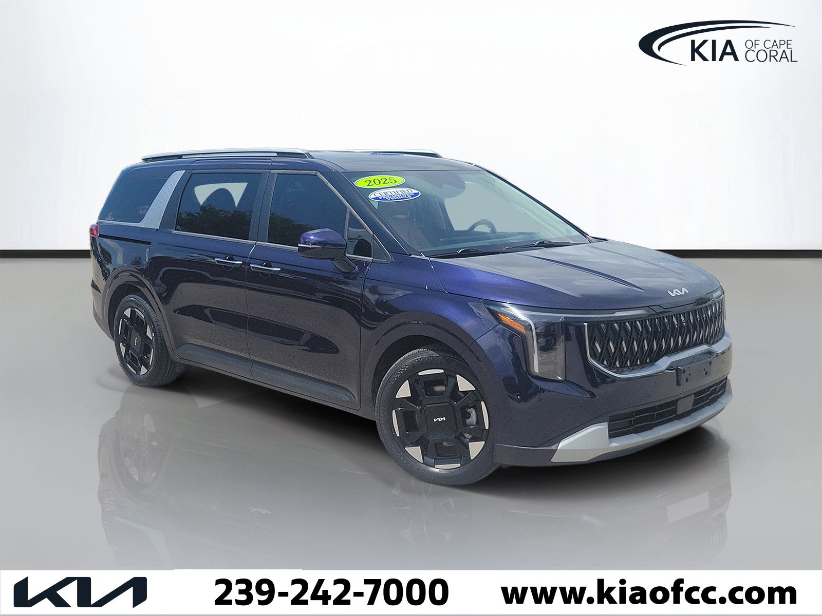 Certified 2025 Kia Carnival EX