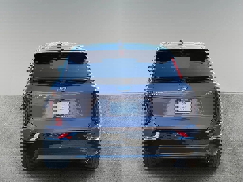 New 2026 Cadillac Optiq Luxury 2 image 10