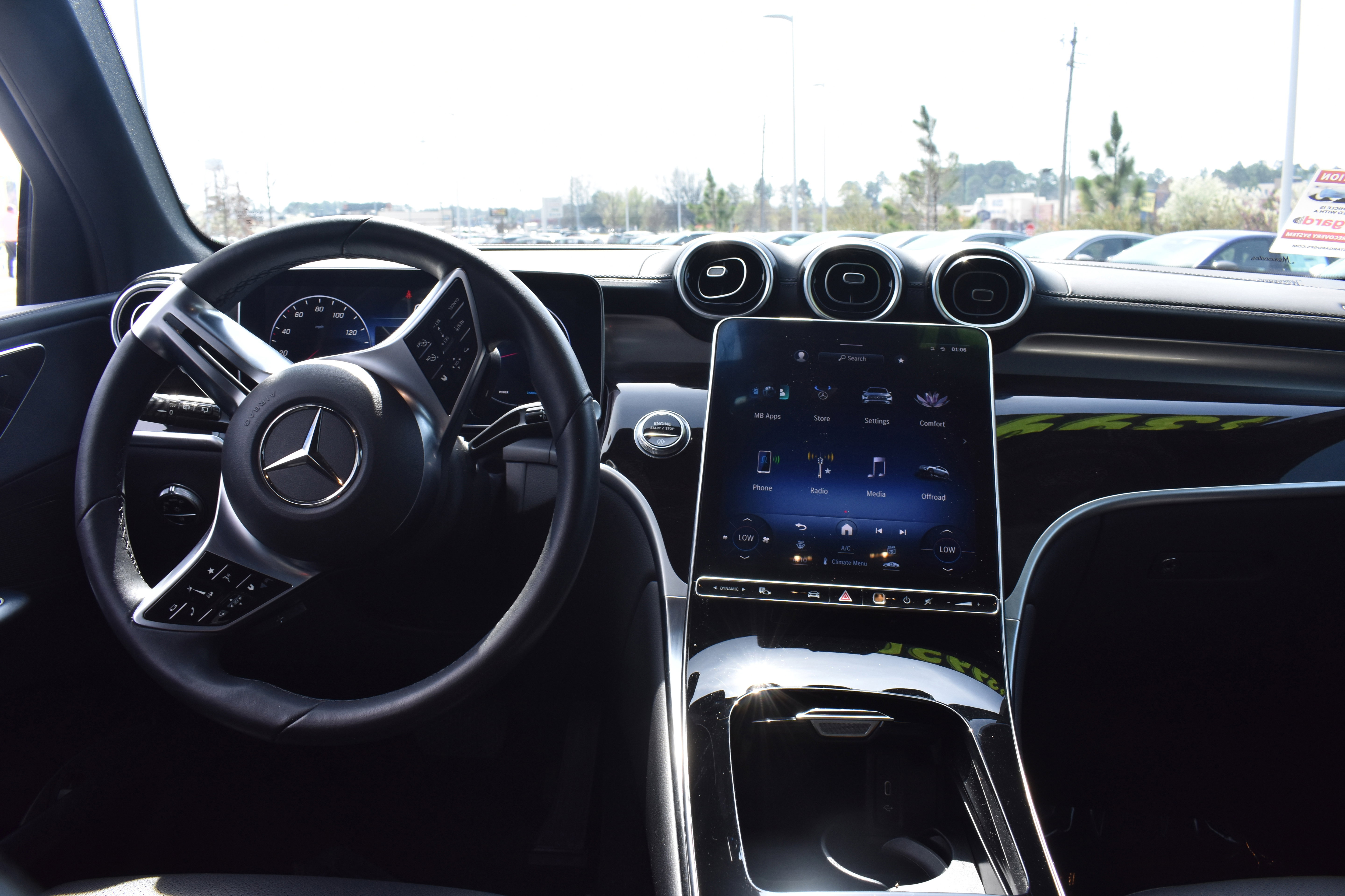 Used 2023 Mercedes-Benz GLC 300 4MATIC image 33