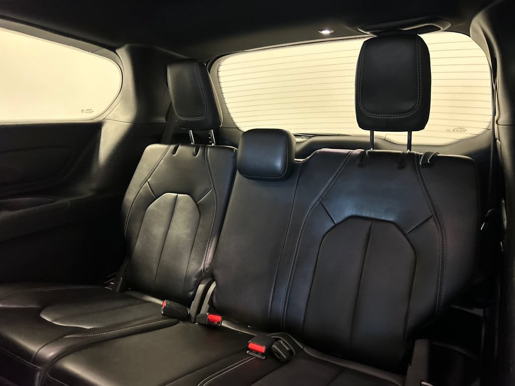 Used 2025 Chrysler Pacifica Select FWD image 29