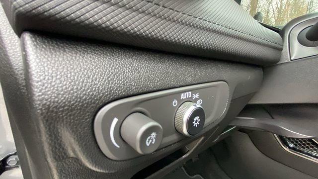 Used 2025 Chevrolet TrailBlazer LT FWD image 18