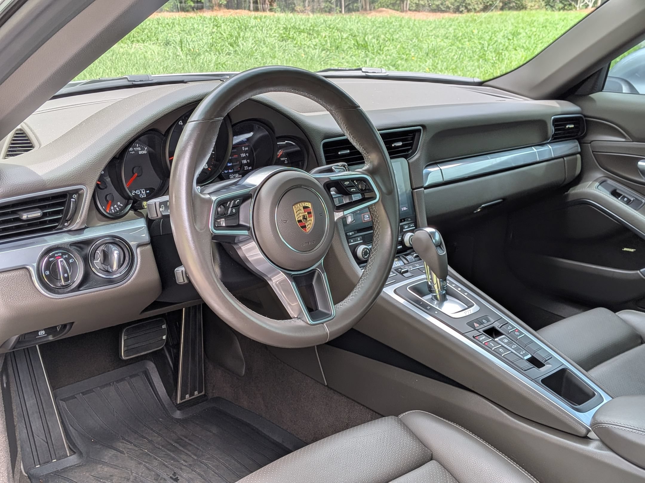Certified 2019 Porsche 911 Carrera RWD image 4
