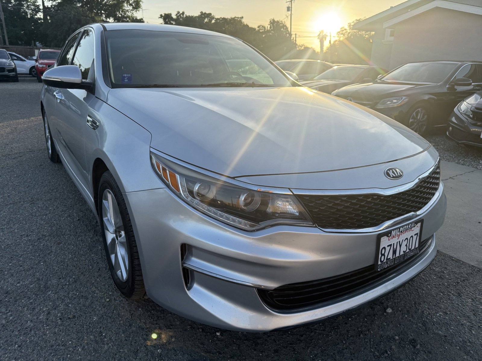 Used 2016 Kia Optima EX FWD image 3