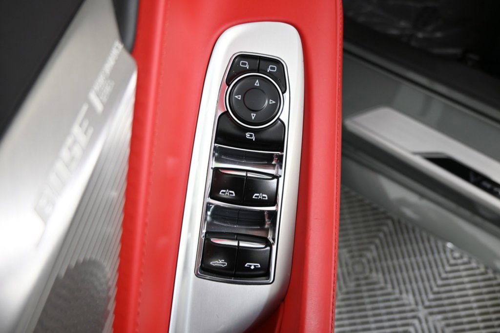 Used 2022 Chevrolet Corvette Stingray Premium Conv w/ Z51 Performance Package image 25