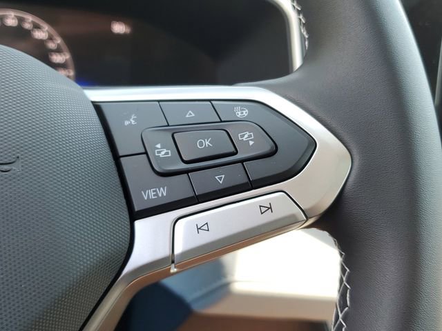 New 2026 Volkswagen Taos SE FWD image 23
