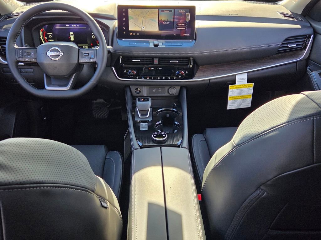 New 2026 Nissan Rogue Platinum image 6