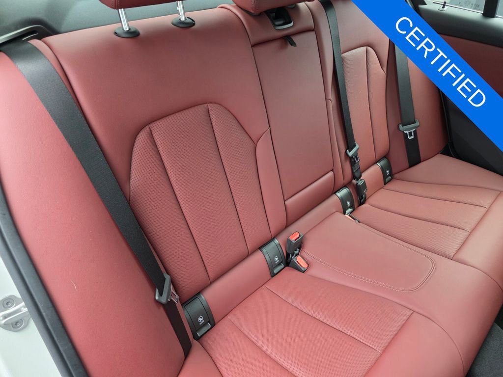 Certified 2025 BMW 330i Sedan w/ Convenience Package image 26