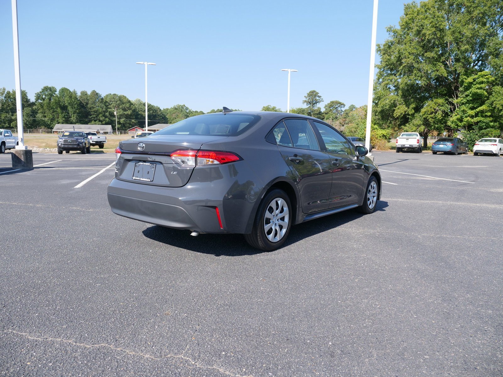 Used 2024 Toyota Corolla LE image 4
