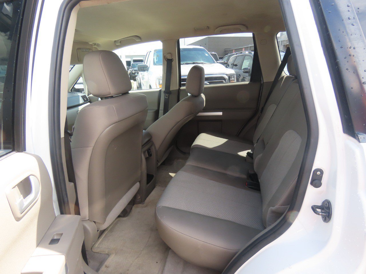 Used 2011 Mitsubishi Endeavor LS FWD image 20