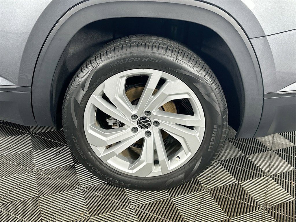 Used 2021 Volkswagen Atlas SE image 33