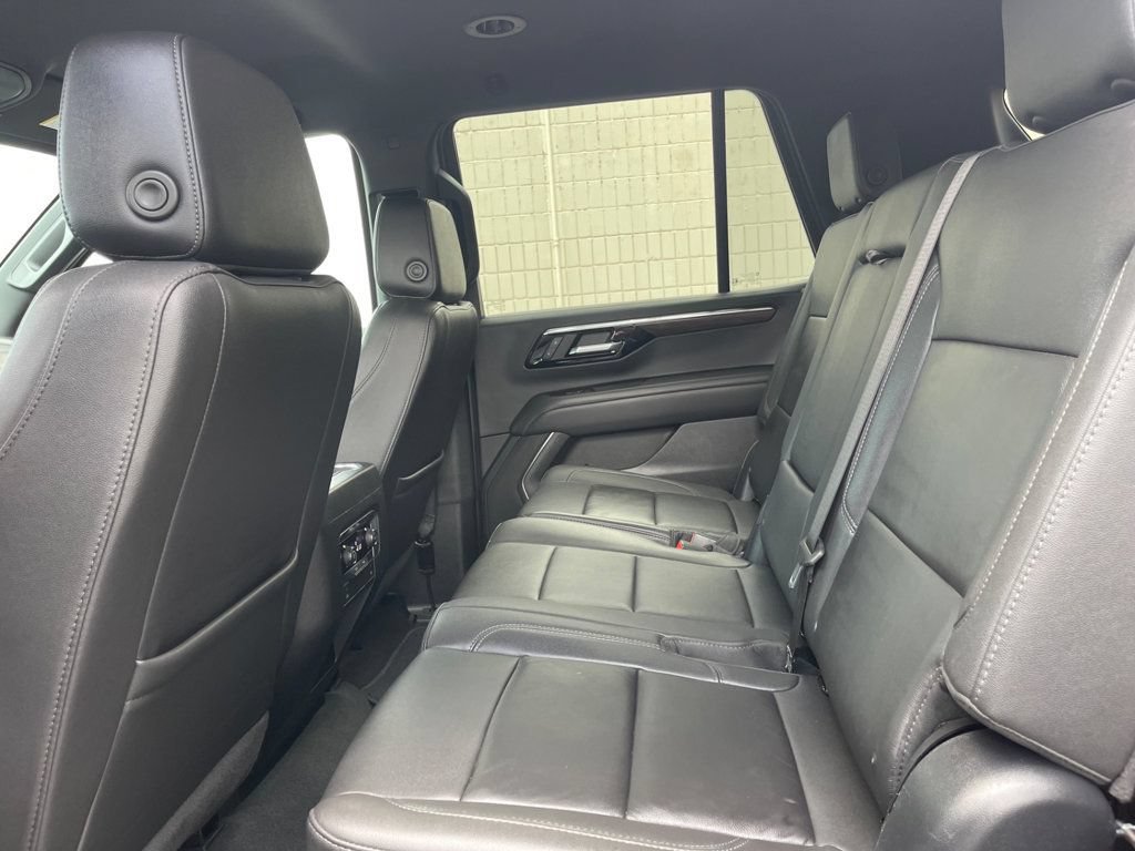 Used 2025 Chevrolet Tahoe Z71 AWD/4WD image 11