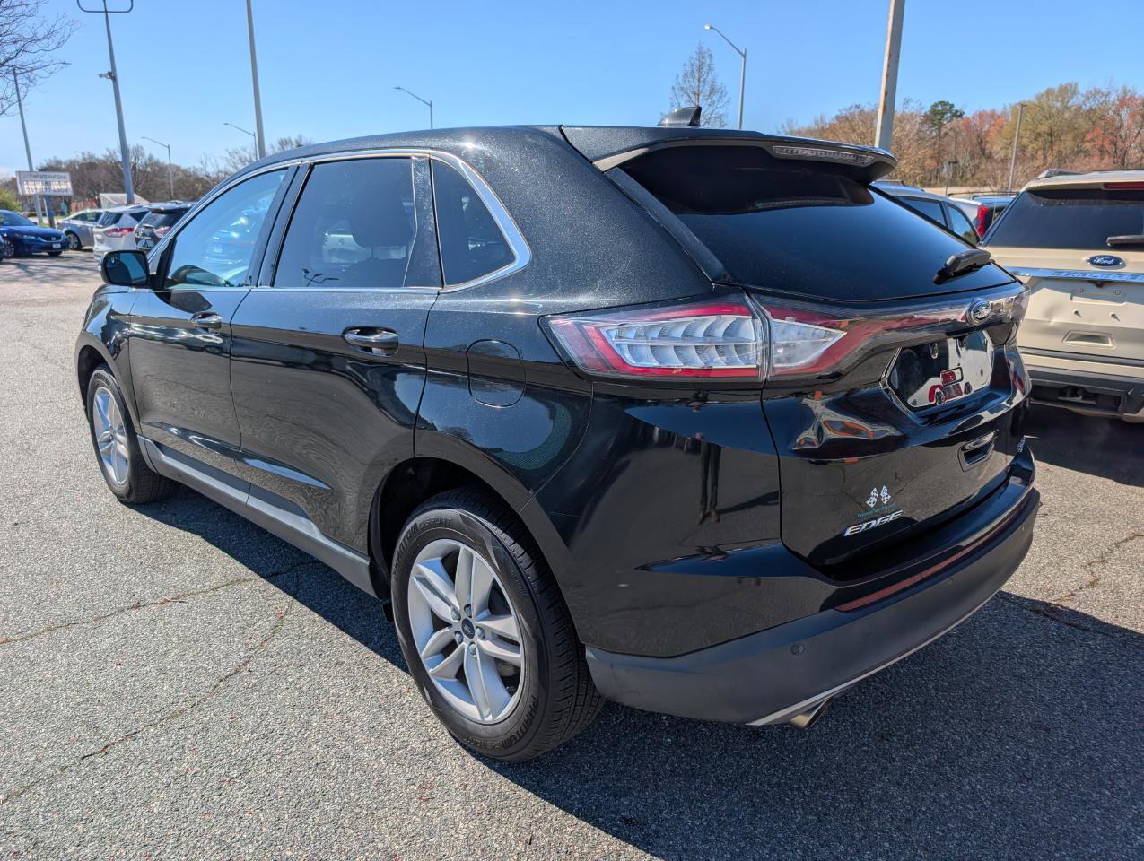 Used 2015 Ford Edge SEL AWD/4WD image 4