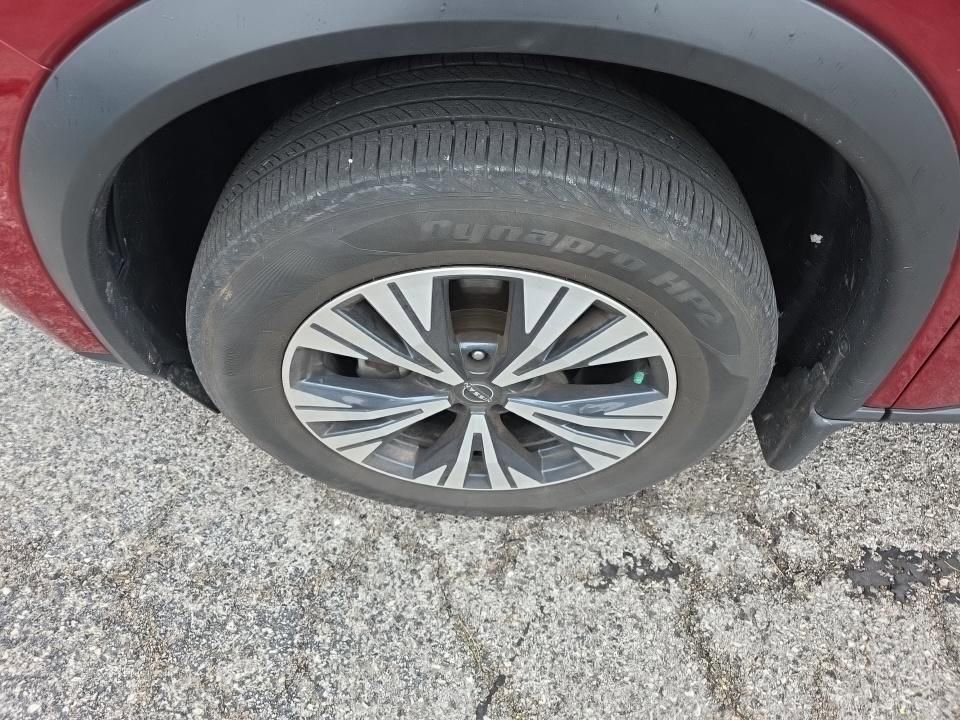 Certified 2023 Nissan Rogue SV w/ SV Premium B Package image 16