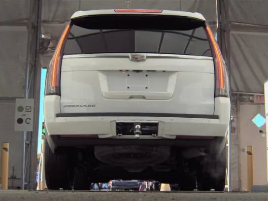 Used 2016 Cadillac Escalade Luxury image 7