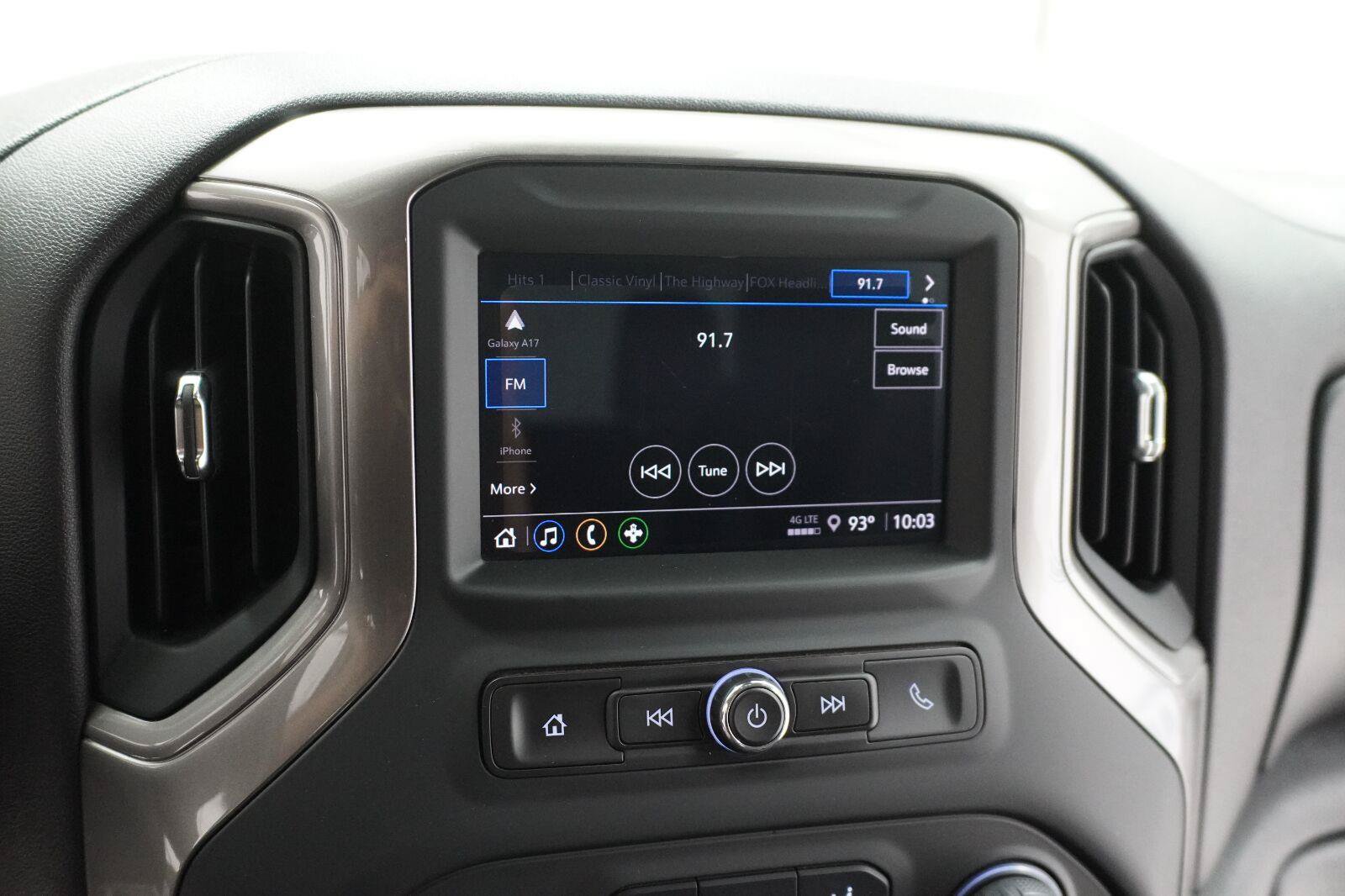 Used 2024 Chevrolet Silverado 1500 Custom RWD image 13