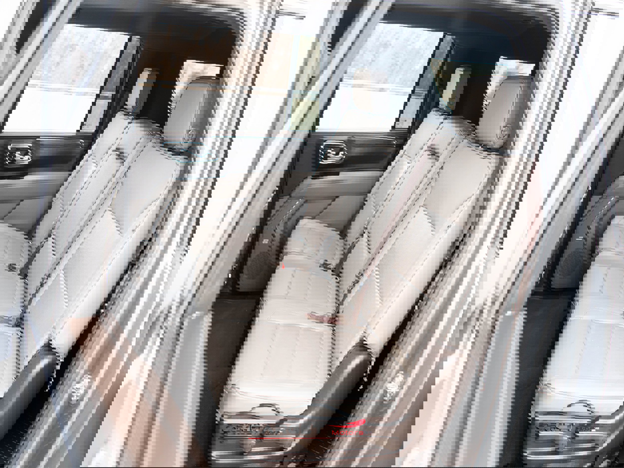 Used 2022 GMC Yukon XL SLT w/ SLT Luxury Package image 21