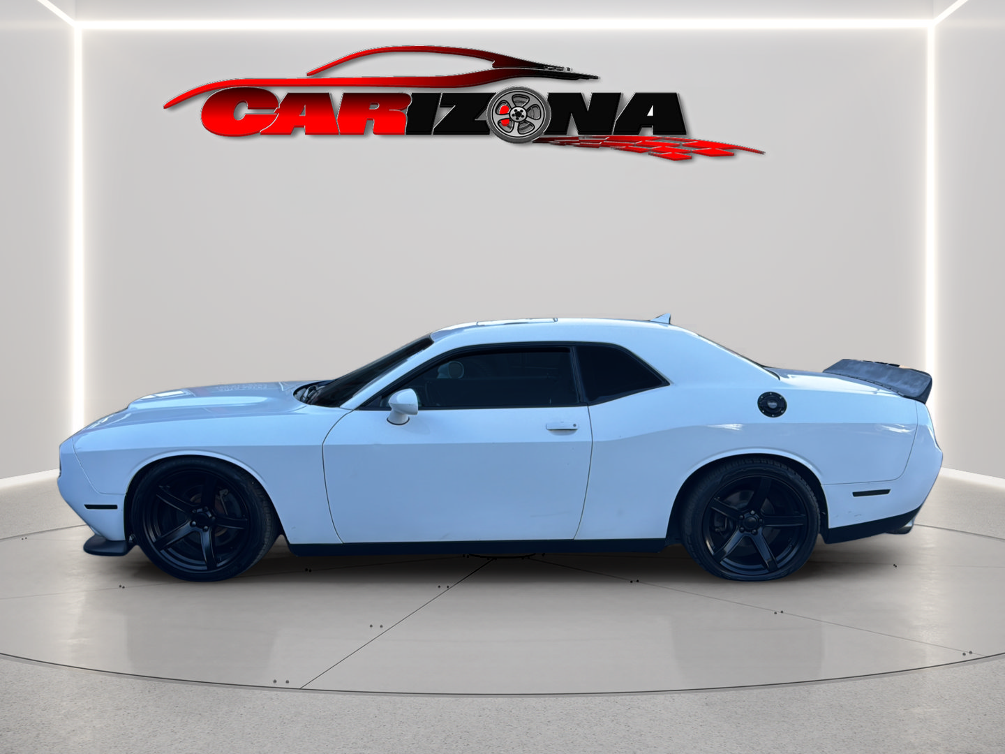 Used 2016 Dodge Challenger R/T w/ Blacktop Package RWD image 10