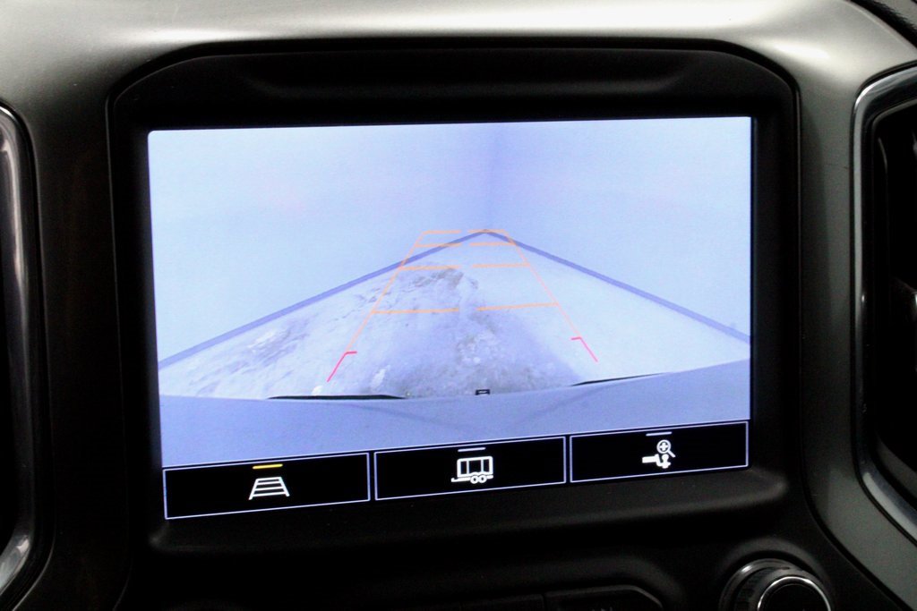 Used 2021 Chevrolet Silverado 1500 LT image 2