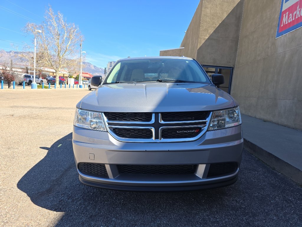 Used 2017 Dodge Journey SE w/ Flexible Seating Group image 9