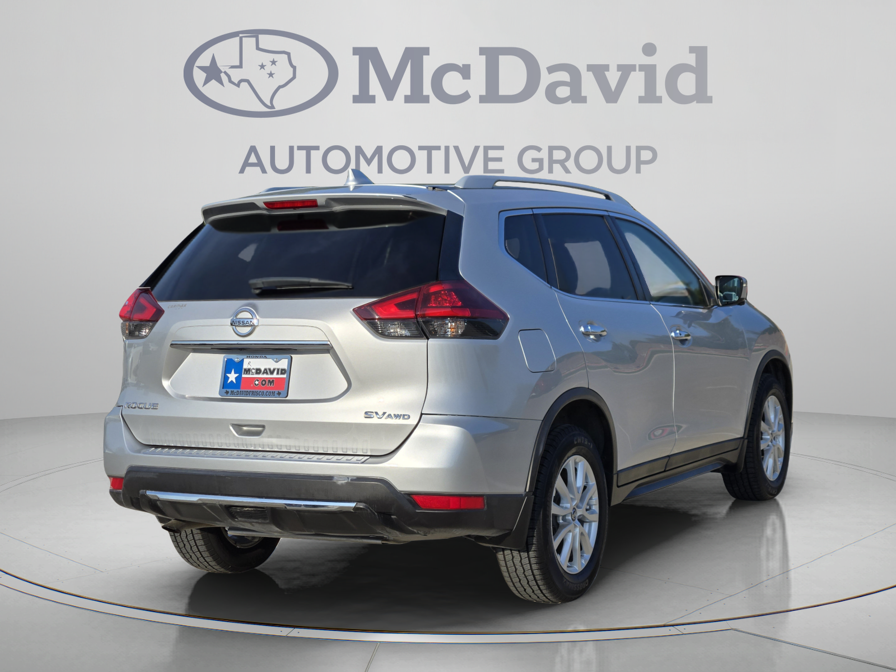 Used 2018 Nissan Rogue SV w/ Sun & Sound Touring Package AWD/4WD image 6