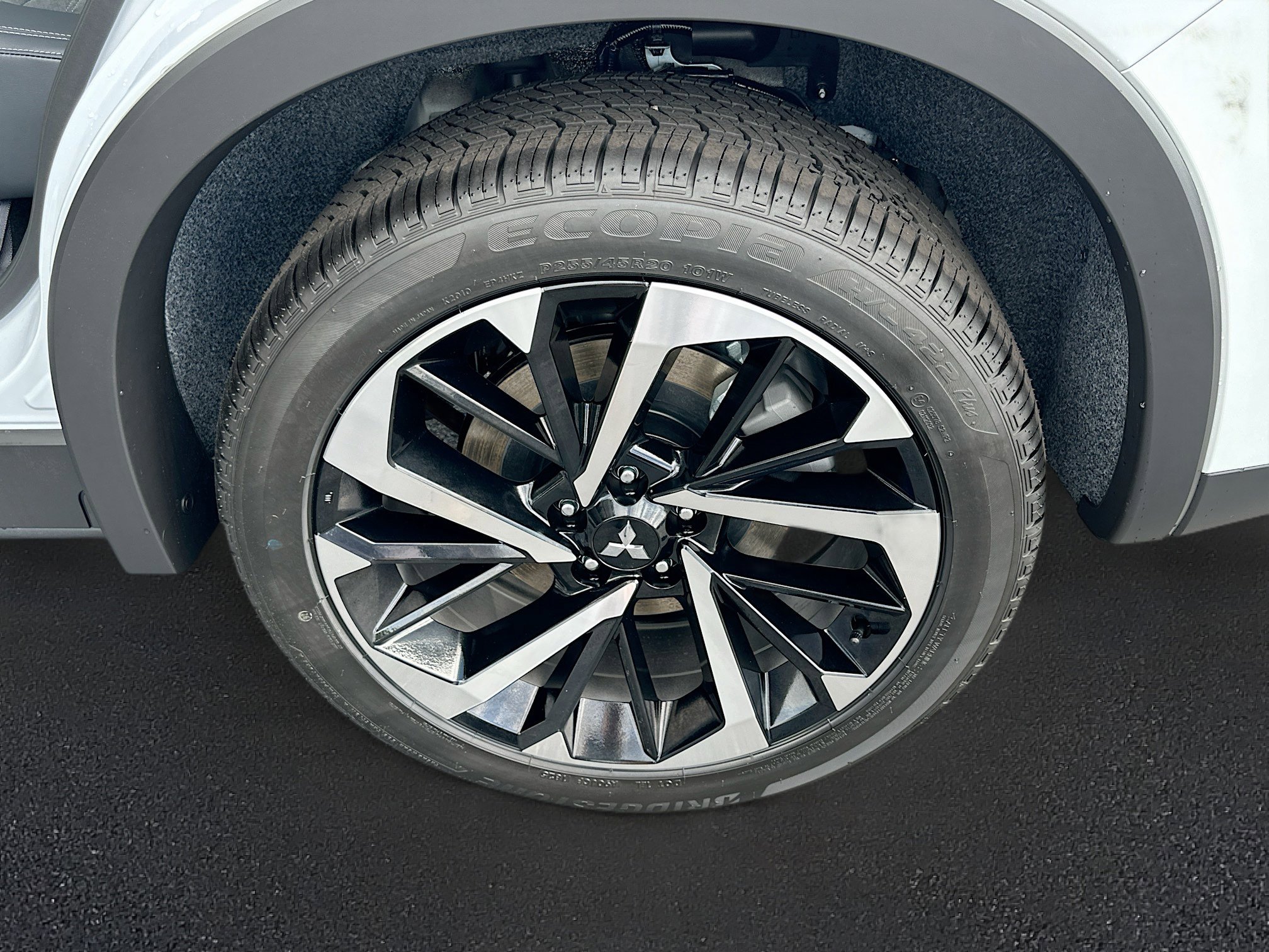 New 2025 Mitsubishi Outlander SE image 20