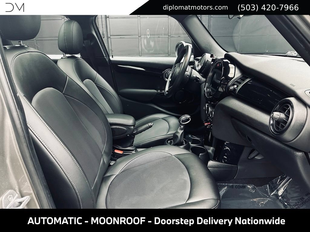 Used 2019 MINI Cooper 4-Door Hardtop w/ Signature Upholstery Package FWD image 20