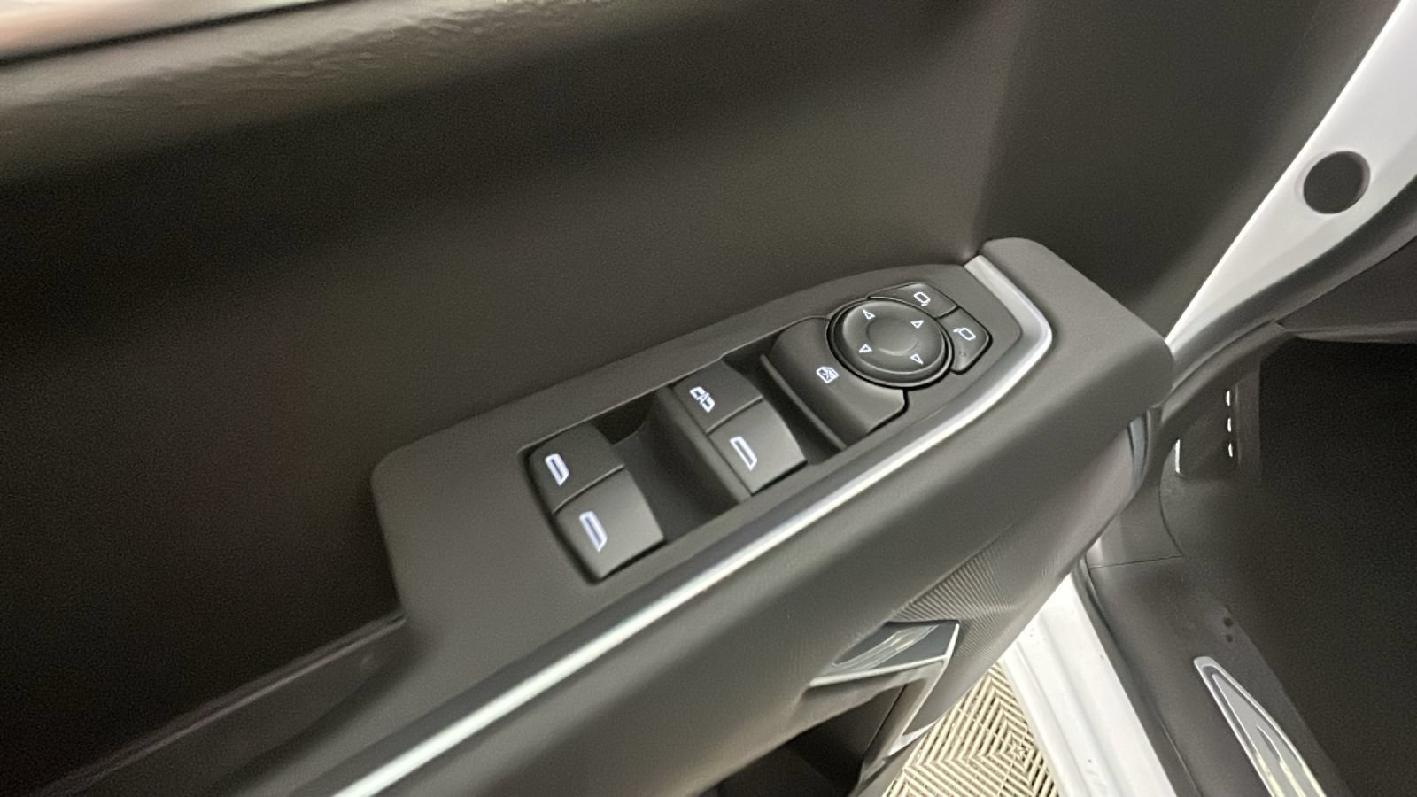 Used 2025 GMC Sierra 1500 Elevation AWD/4WD image 12