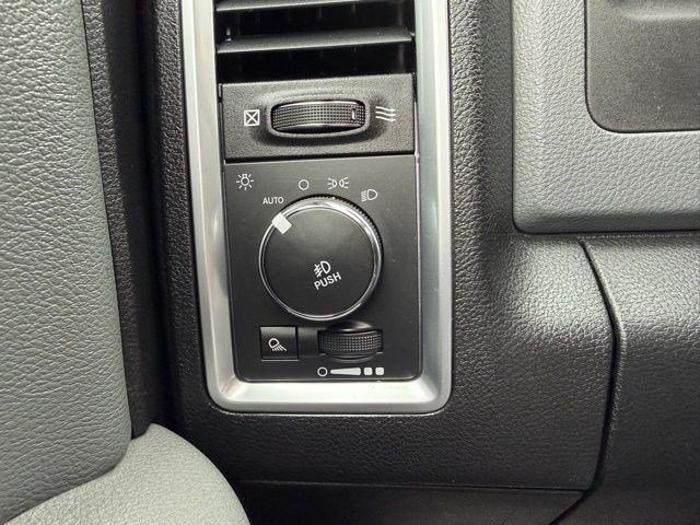 Used 2017 RAM 1500 Big Horn AWD/4WD image 25