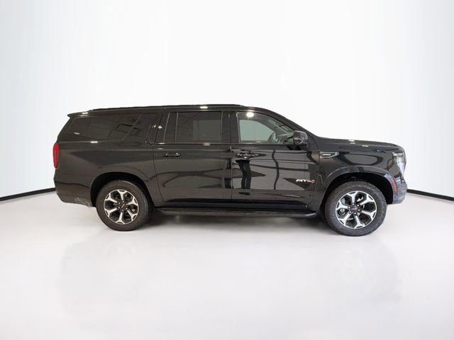 Used 2025 GMC Yukon XL AT4 w/ Premium Trailering Package image 8