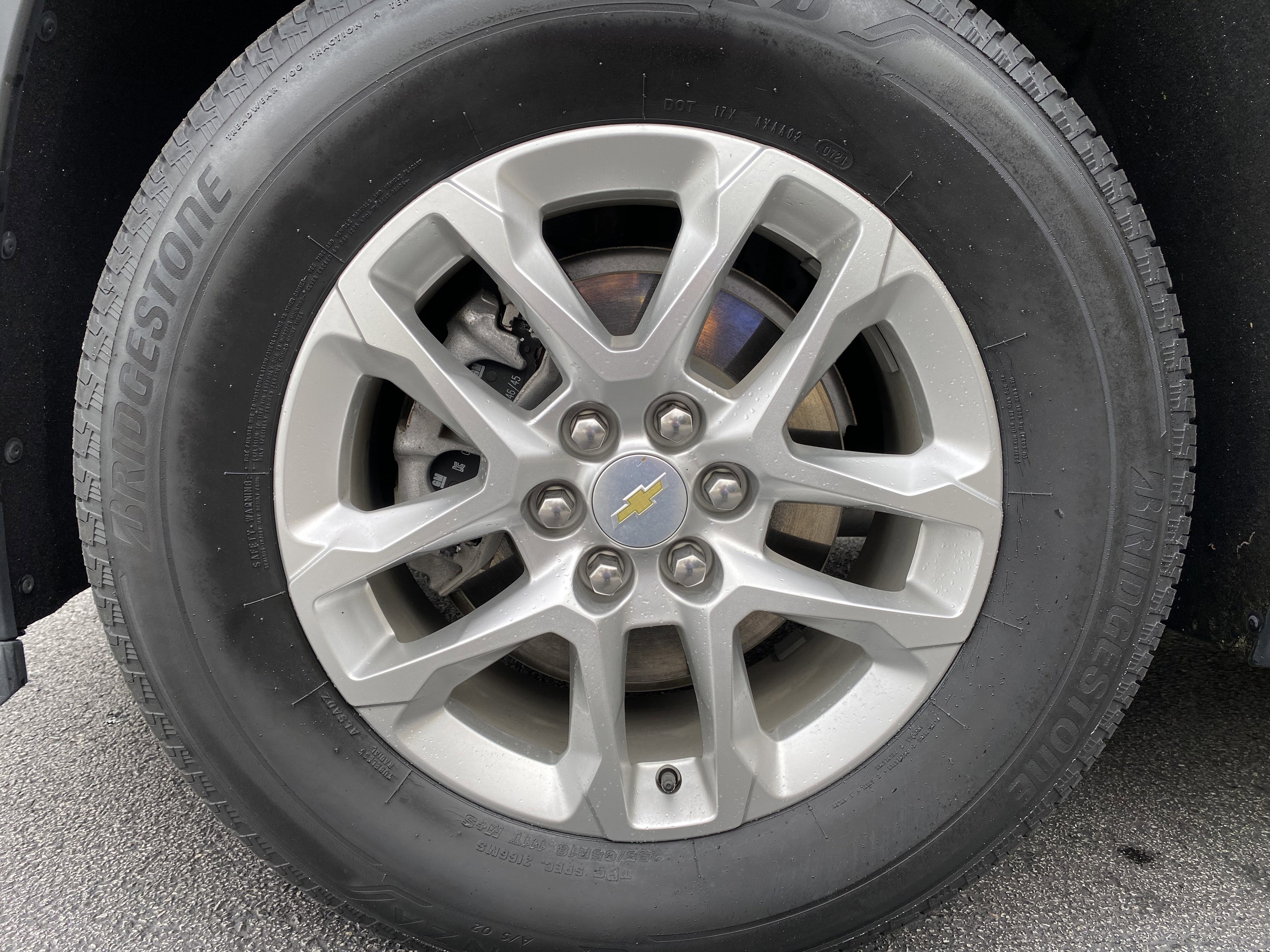 Used 2021 Chevrolet Traverse LT image 40