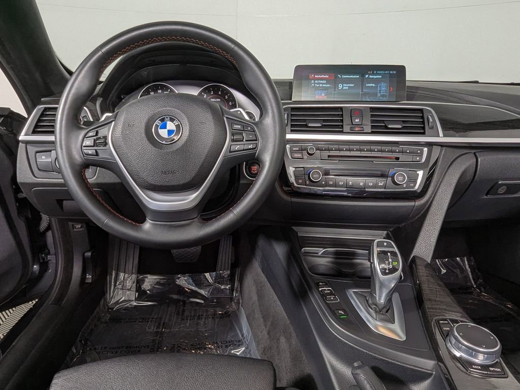 Used 2018 BMW 430i Convertible image 19