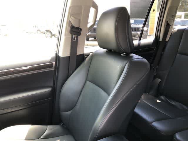 Used 2016 Lexus GX 460 w/ Navigation Package AWD/4WD image 13