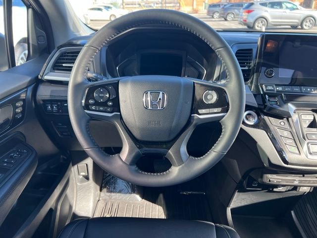 Used 2024 Honda Odyssey Touring image 16