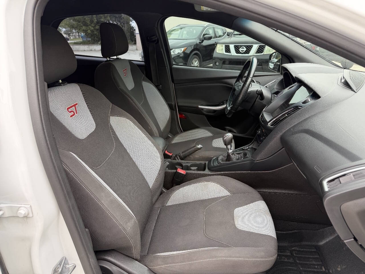 Used 2016 Ford Focus ST FWD image 19