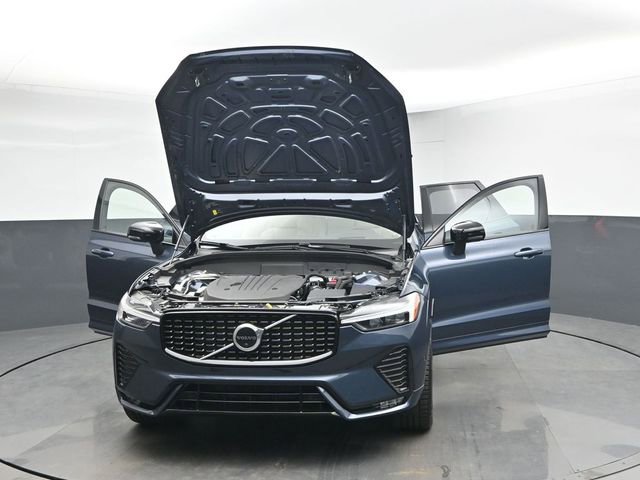 Used 2023 Volvo XC60 B5 Ultimate w/ Protection Package Premier FWD image 52