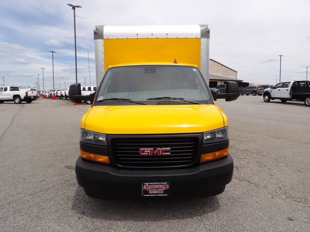 Used 2022 GMC Savana 3500 Extended w/ Power Convenience Package RWD image 12