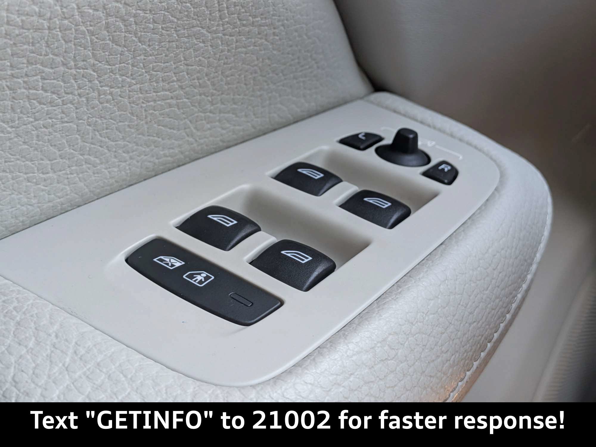 Used 2020 Volvo S60 T5 Momentum FWD image 29