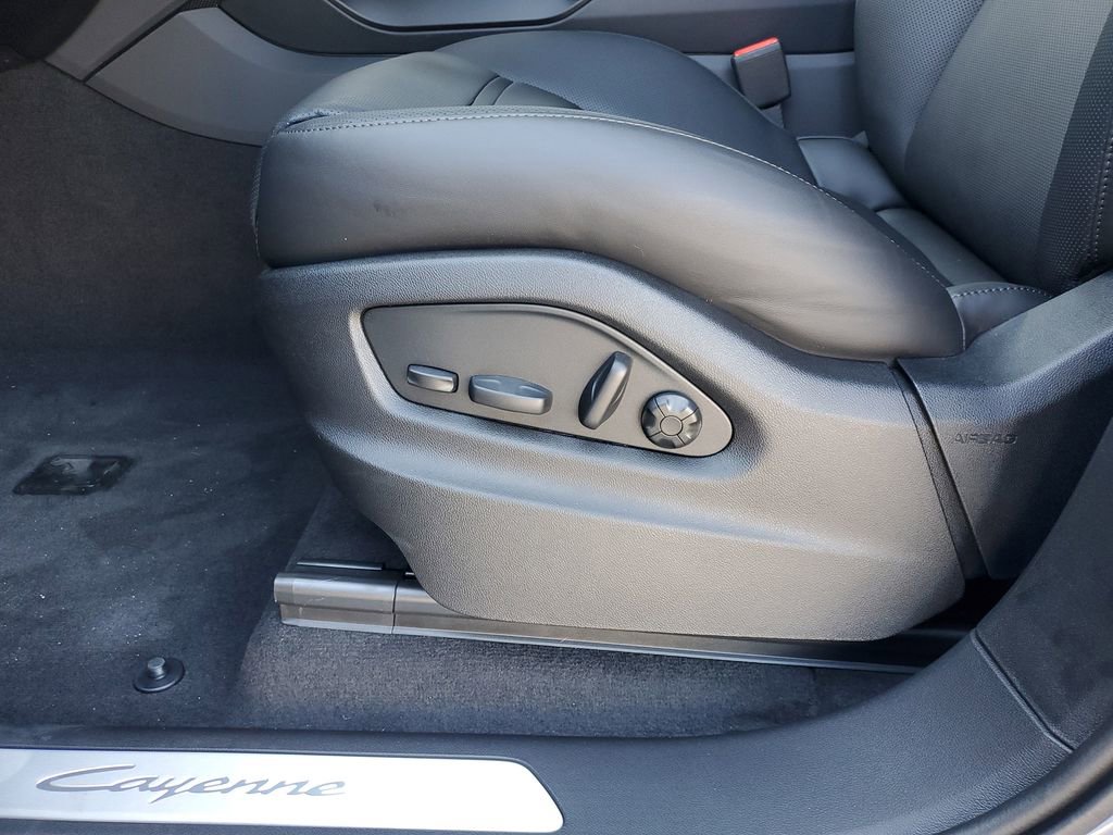 New 2026 Porsche Cayenne Coupe image 14