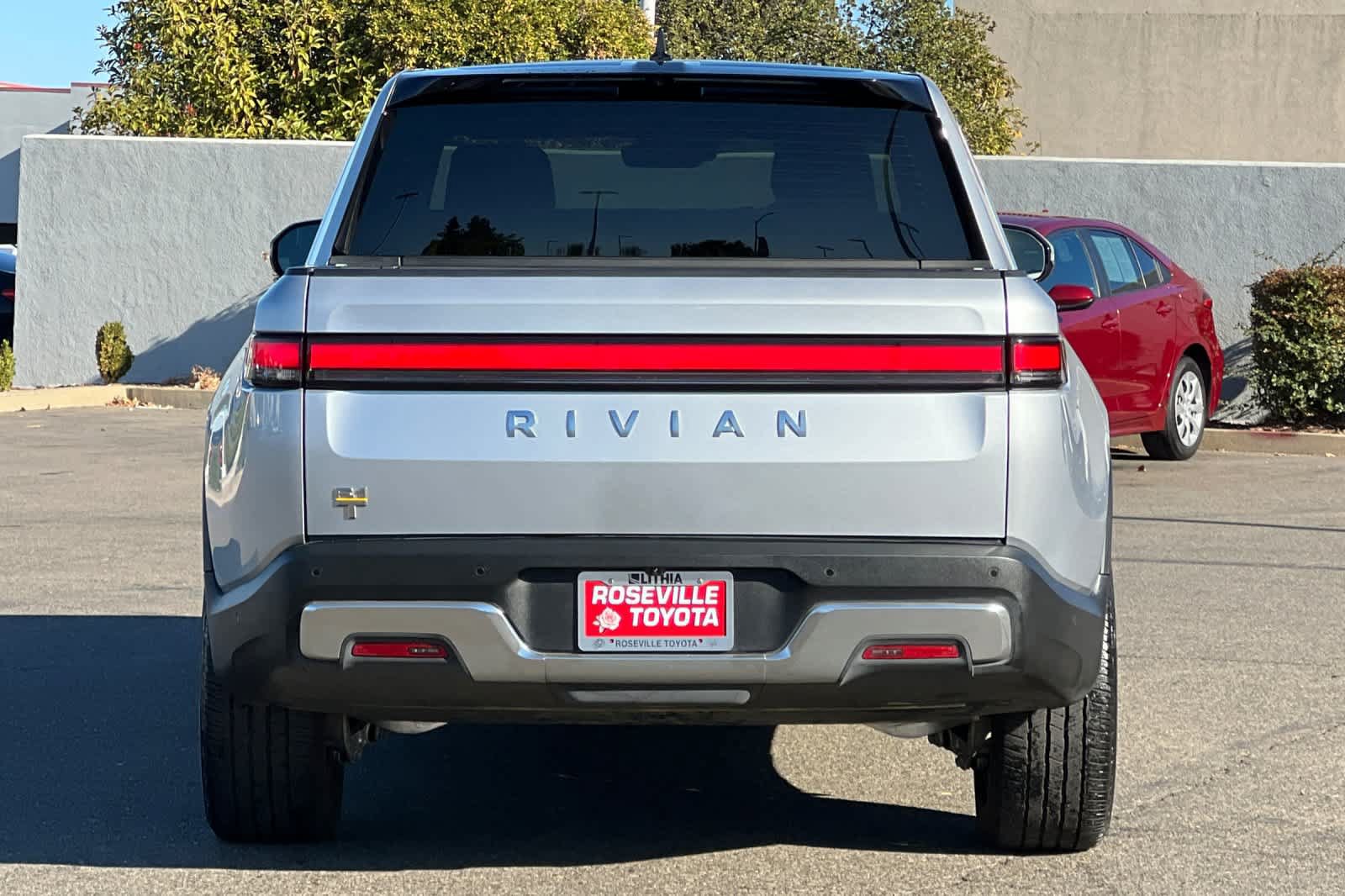 Used 2022 Rivian R1T Adventure AWD/4WD image 8