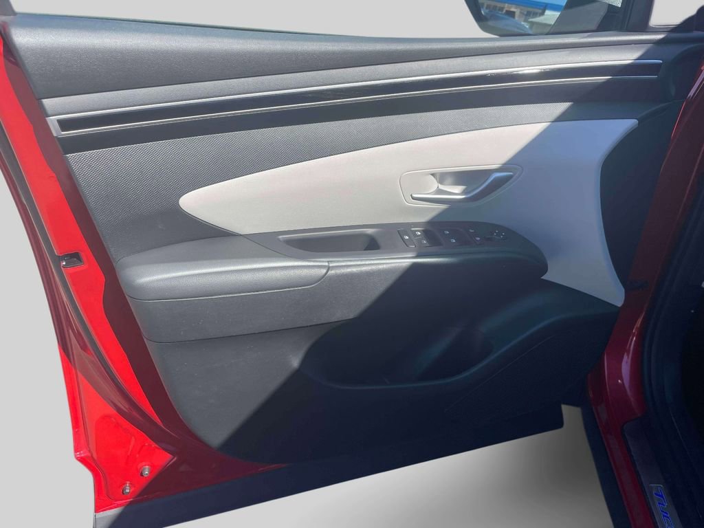 Used 2023 Hyundai Tucson SEL AWD/4WD image 16