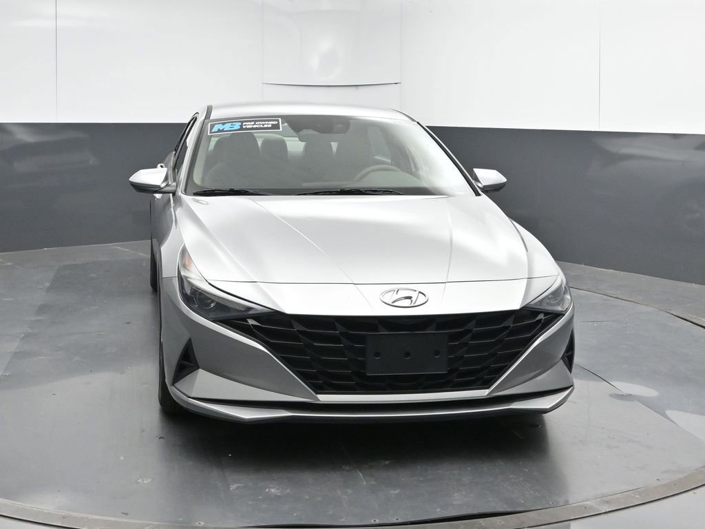 Used 2021 Hyundai Elantra SE FWD image 8