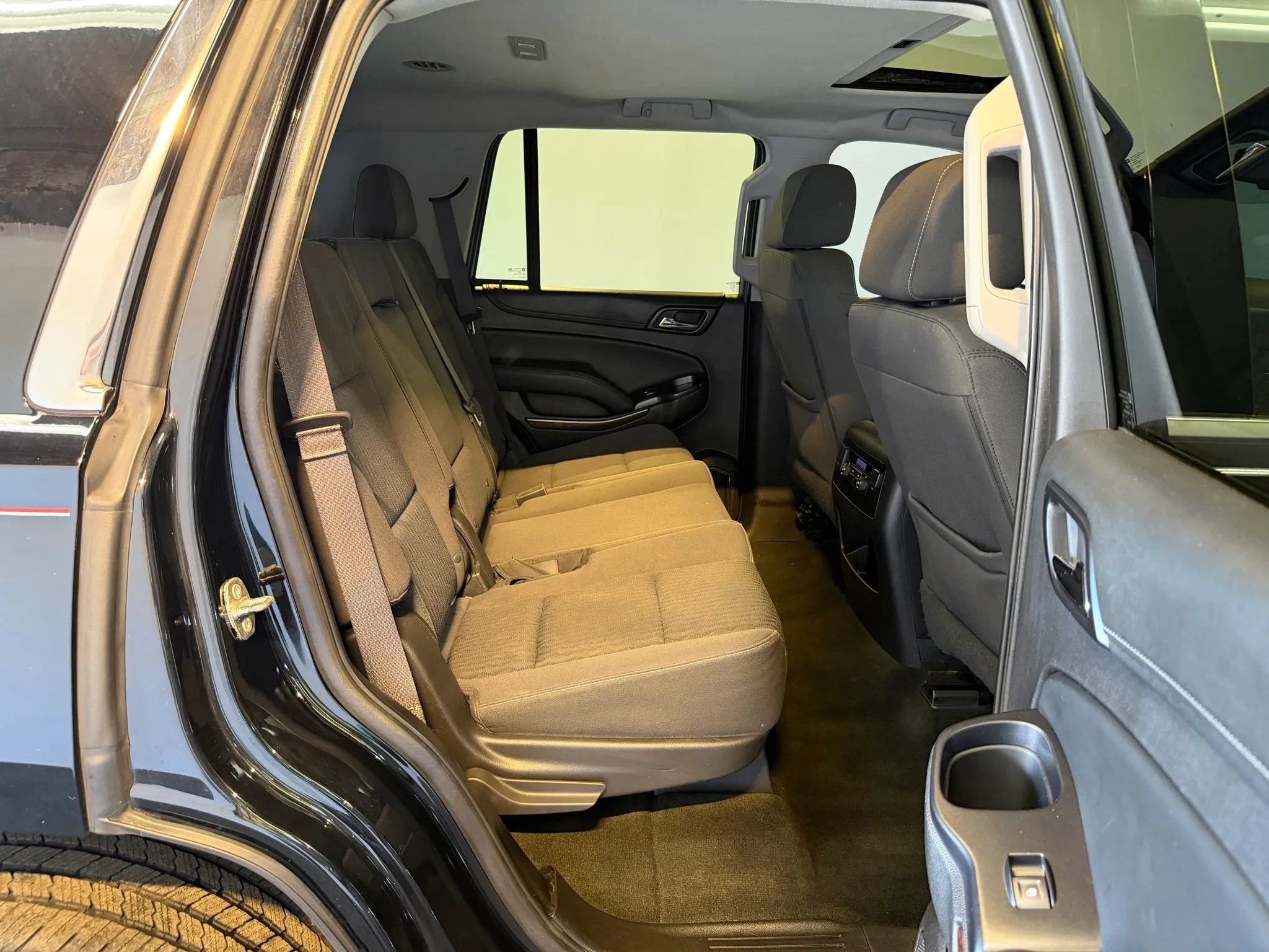 Used 2016 GMC Yukon SLE w/ HD Trailering Package AWD/4WD image 27